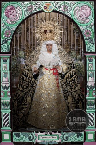 Azulejo Esperanza de Triana marinera<div class="yasr-vv-stars-title-container"><div class='yasr-stars-title yasr-rater-stars'
id='yasr-visitor-votes-readonly-rater-6a106f689d705'
data-rating='0'
data-rater-starsize='16'
data-rater-postid='1925'
data-rater-readonly='true'
data-readonly-attribute='true'
></div><span class='yasr-stars-title-average'>0 (0)</span></div>