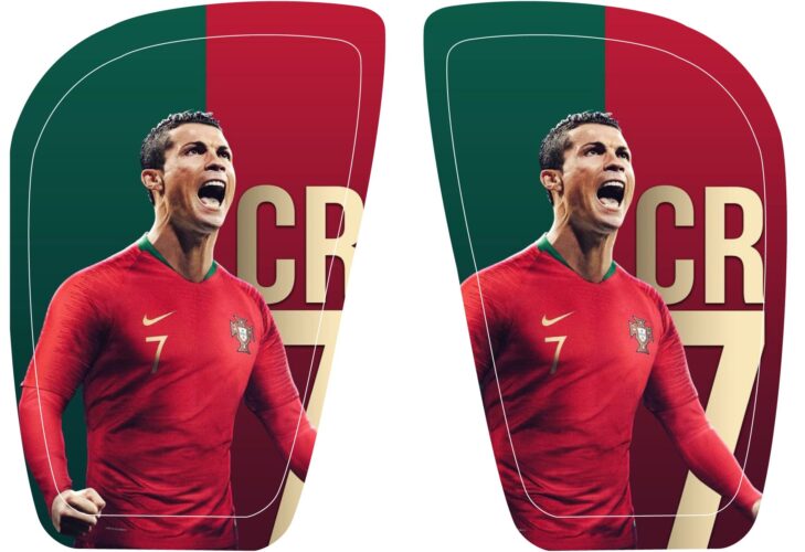 espinillera Ronaldo grita gol